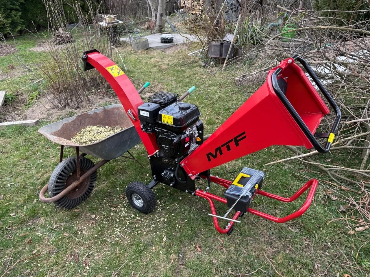 Drtič větví benzinový